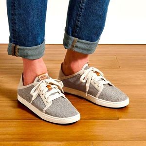 BRAND NEW- OluKai Pehuea Lī Sneakers